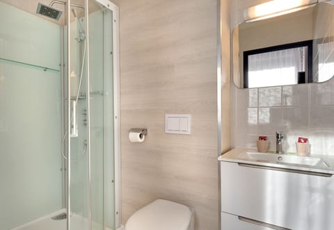 Double Room | Bathroom