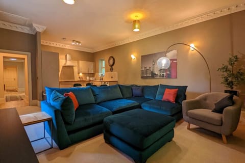 Basic Apartment | Living area | TV