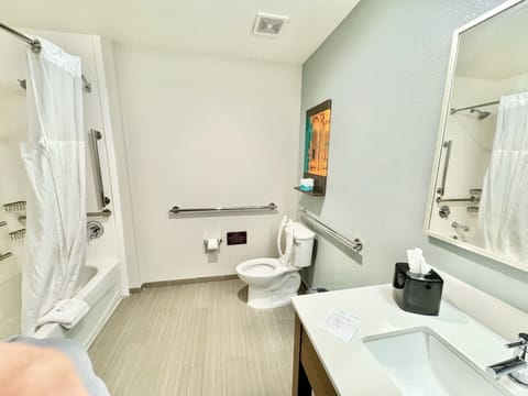 Standard Studio, 2 Queen Beds, Accessible, Kitchen | Bathroom | Hair dryer, towels