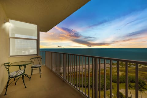 Condo, 1 King Bed with Sofa bed, Balcony, Ocean View (1207A - No Pets Allowed) | Property grounds