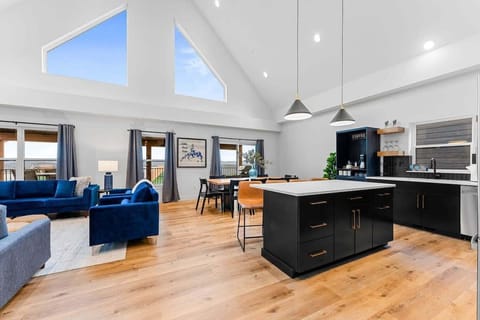 Tons of space for everyone to spend time together comfortably.