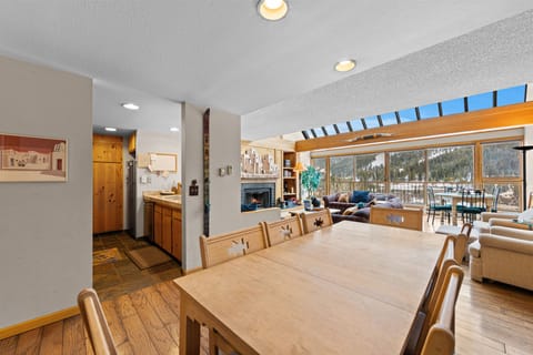 Dining area seating 8 comfortably