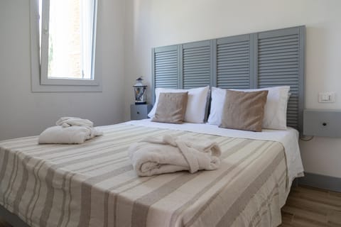 Exclusive Apartment, Ground Floor | Bed sheets