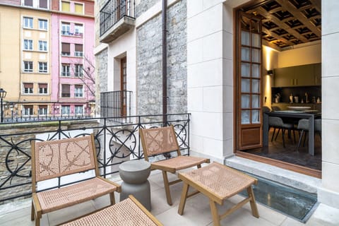 One-Bedroom Apartment with terrace | Terrace/patio