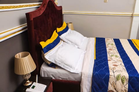 Deluxe Room | Egyptian cotton sheets, premium bedding, Select Comfort beds