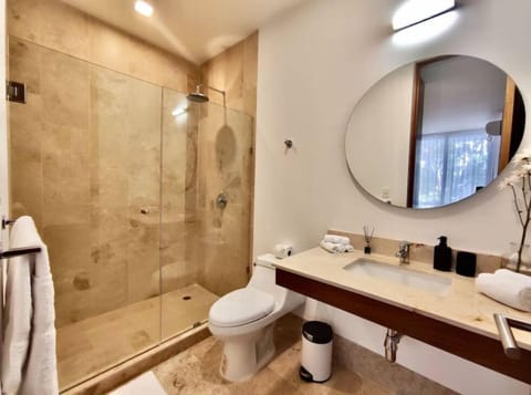 Family Studio | Bathroom