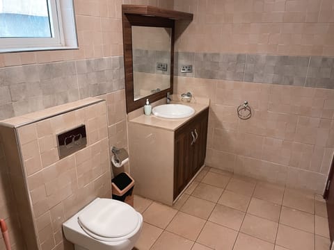 Executive Room | Bathroom