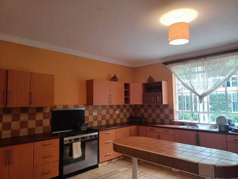 Family House | Private kitchen | Fridge, microwave, oven, cookware/dishes/utensils