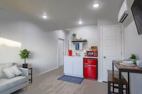 31dbf543 eb34 46dd 8778 4e7d20c714e8