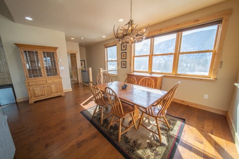 Have memorable vacation meals!