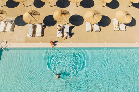 Seasonal outdoor pool, sun loungers