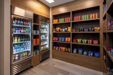 Outdoor pool, open 9:00 AM to 9:00 PM, free cabanas, sun loungers