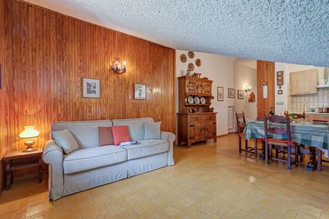 Living and dining room