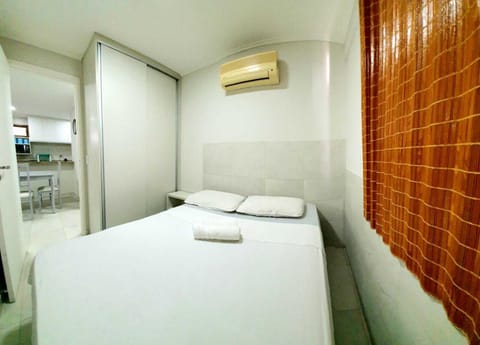 Exclusive Apartment | In-room safe, iron/ironing board, free WiFi