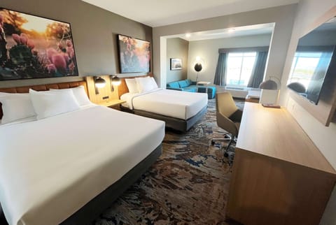 Suite, Multiple Beds | In-room safe, free WiFi