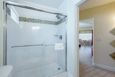 Premium Suite, Balcony, Oceanfront | Bathroom | Shower, hair dryer, towels