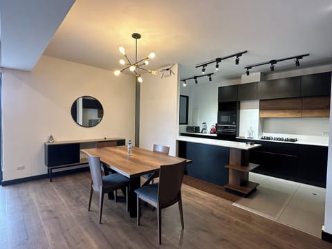 Business Apartment | Dining room