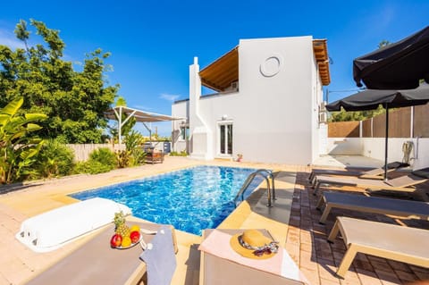 Beautiful villa with private pool and terrace with sea views