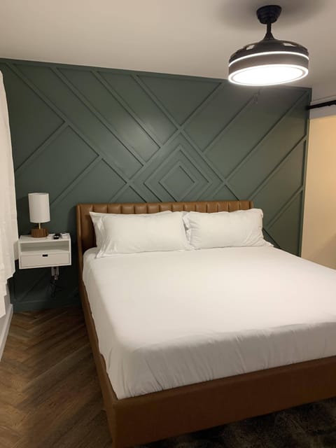 Family Room | Premium bedding, free WiFi, bed sheets