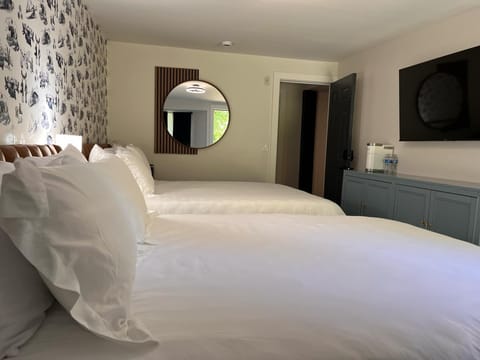 Double Room | Premium bedding, free WiFi, bed sheets