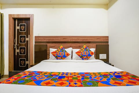 Deluxe Room | Egyptian cotton sheets, premium bedding, in-room safe, free WiFi