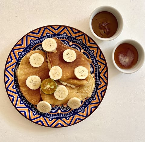 Daily cooked-to-order breakfast for a fee