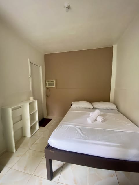 Comfort Double Room | Soundproofing, free WiFi, bed sheets