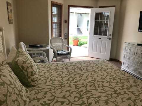 King, Garden View with Patio and Rain Shower on First Floor only | Individually decorated, iron/ironing board, free WiFi, bed sheets