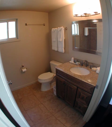 Premium Room | Bathroom