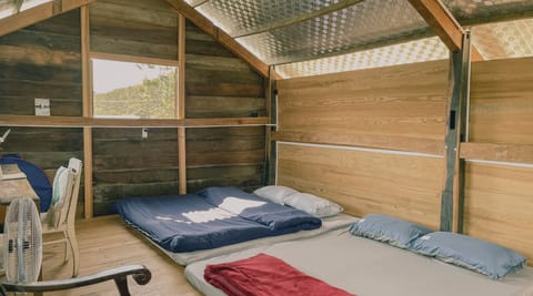 Classic Quadruple Room | Free WiFi, bed sheets