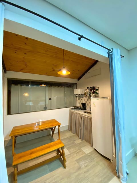 Quarto família 2 | Laptop workspace, free WiFi