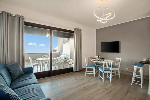 Family House, Multiple Bedrooms, Mountainside (Lake View Terrace Over The Borromean) | Living area | 21-inch flat-screen TV with cable channels