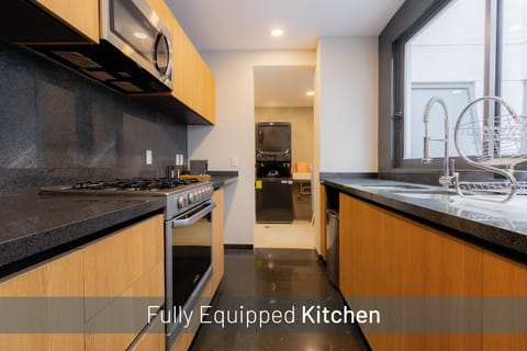 Luxury Apartment, 3 Bedrooms | Private kitchen | Full-size fridge, microwave, oven, electric kettle