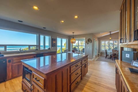 1457b78e-68e0-43ad-bd82-5498fa9319b8