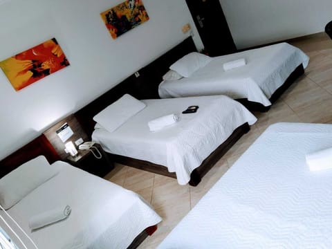 Quadruple Room | Free WiFi, bed sheets