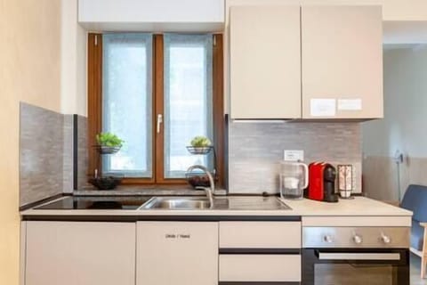 7ea62df8-9c3a-49e4-bd7e-114fe804b689