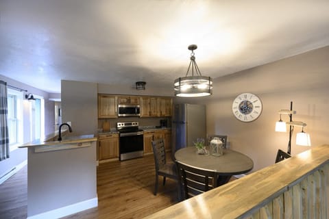 Condo, 1 Bedroom, 2 Bathrooms | Private kitchen | Cookware/dishes/utensils