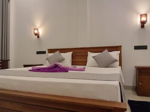 Superior Double or Twin Room, 1 Bedroom, Non Smoking, Garden View | Egyptian cotton sheets, premium bedding, minibar, desk