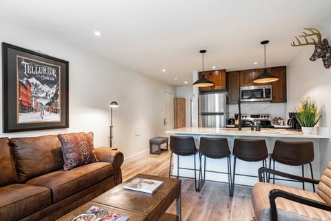 Apartment (1 Bedroom) | Interior