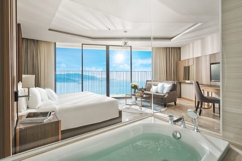 Premier Suite, 1 King Bed, Bathtub, Ocean View | Beach/ocean view