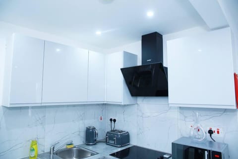 Apartment | Private kitchen | Fridge, microwave, oven, stovetop