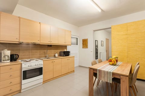 Cozy studio in complex,private pool,near beach & amenities