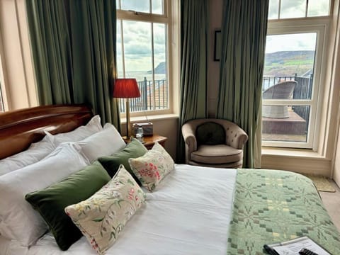 Superior Double Room, Balcony, Sea View | Iron/ironing board, free WiFi, bed sheets