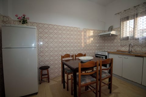 Apartment | 2 bedrooms, individually decorated, individually furnished, desk