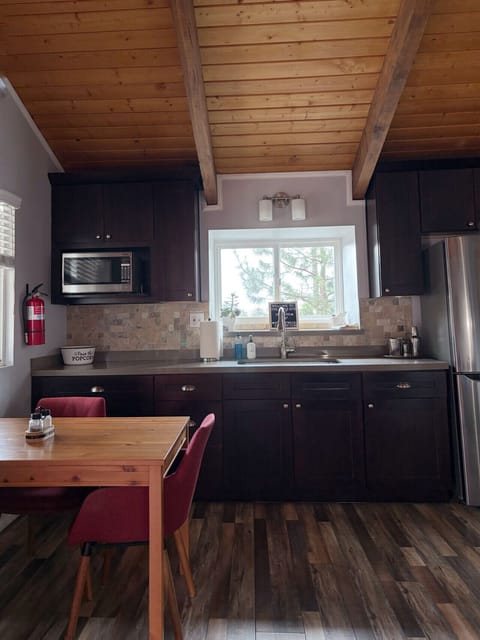 Charming kitchen and cozy dining space.