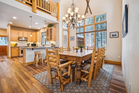 Dining Area - Lupine Chalet - Frisco Vacation Rental
