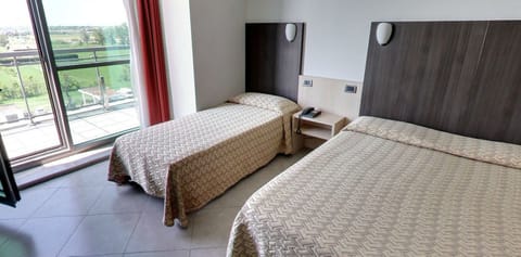 Standard Triple Room | 1 bedroom, minibar, in-room safe, desk