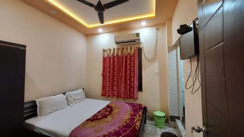 Deluxe Double Room, City View | Free WiFi