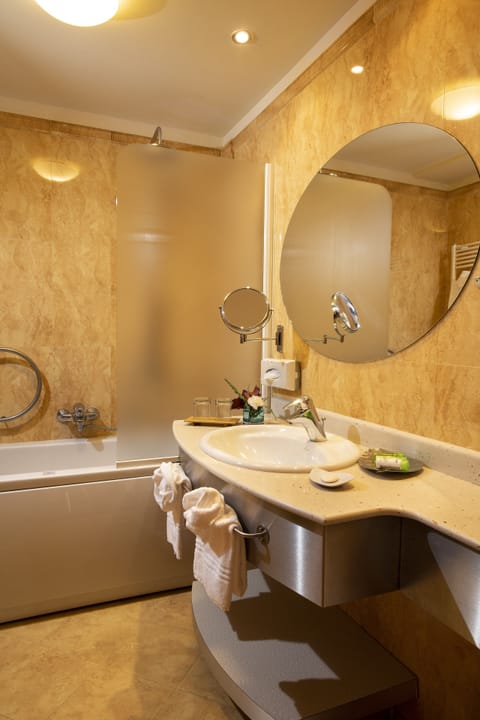 Superior Room | Bathroom | Hair dryer, bathrobes, slippers, bidet