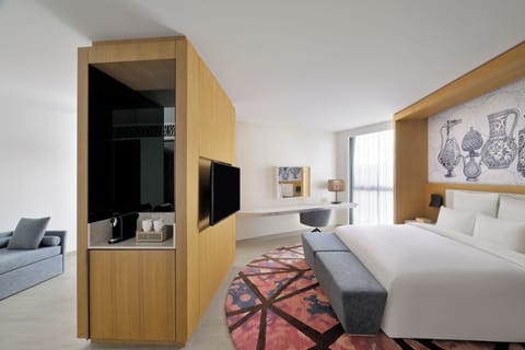 Suite, 1 King Bed | Minibar, in-room safe, desk, soundproofing
